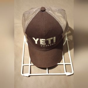 Yeti Coolers Truckers Snap Back Cap
